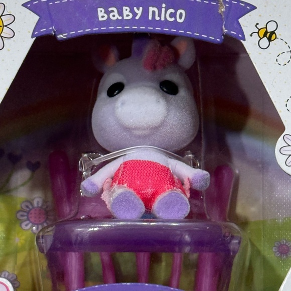 Honey Bee Acres Set of 5 Dollhouse Figurines Nico Haley Benji Ollie Lila New - Picture 3 of 12